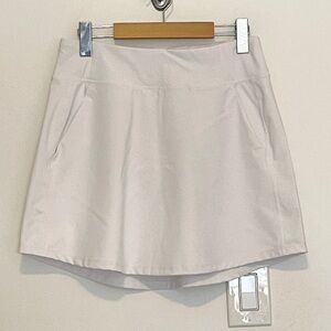Lole white athletic skort with pockets